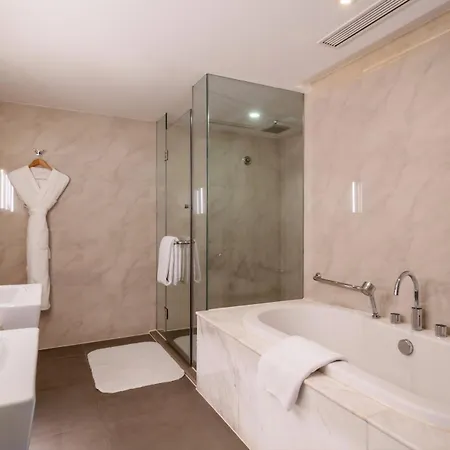 Holiday Inn Kunming City Centre By Ihg Exterior photo
