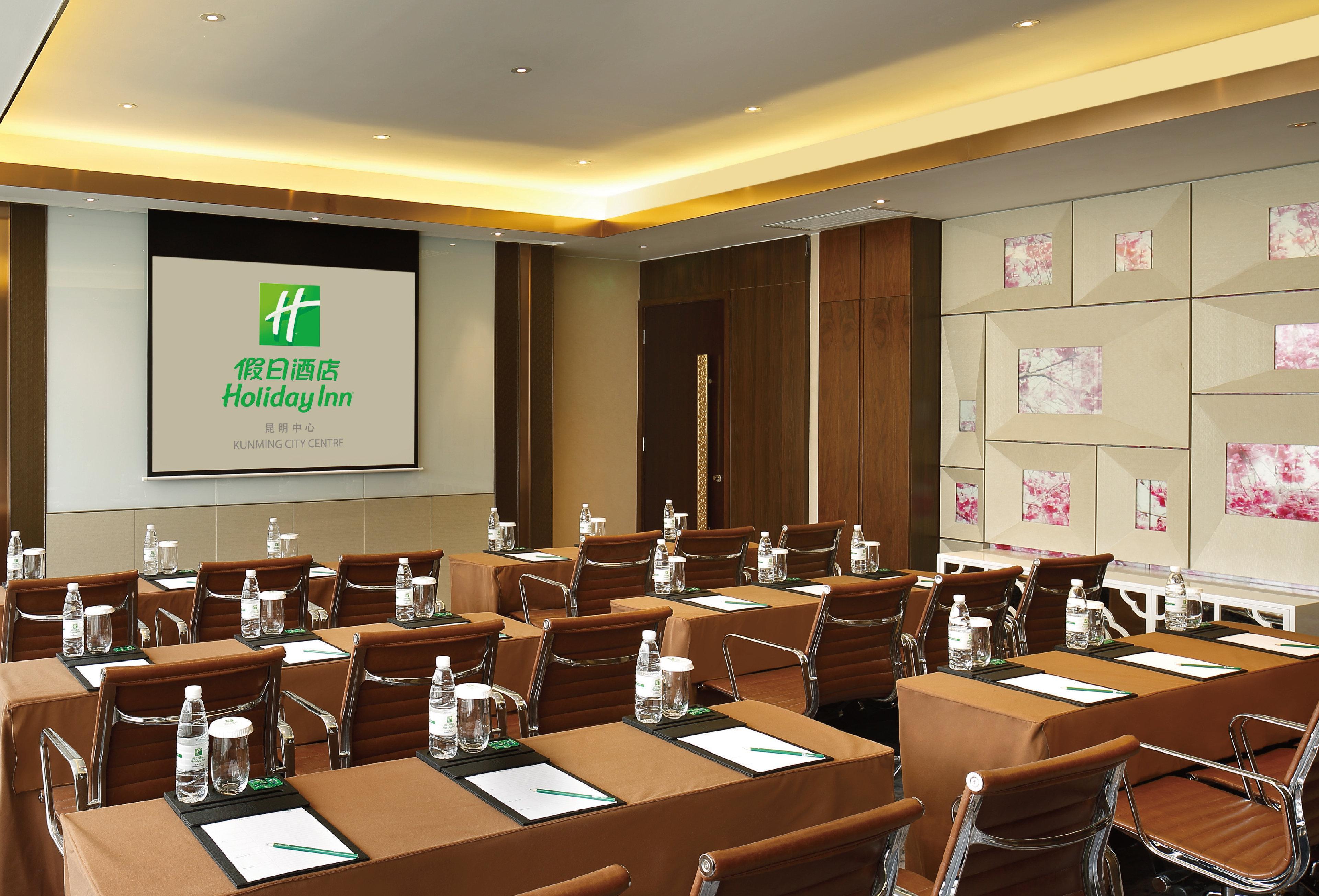 Hotel Centre By Ihg 5*