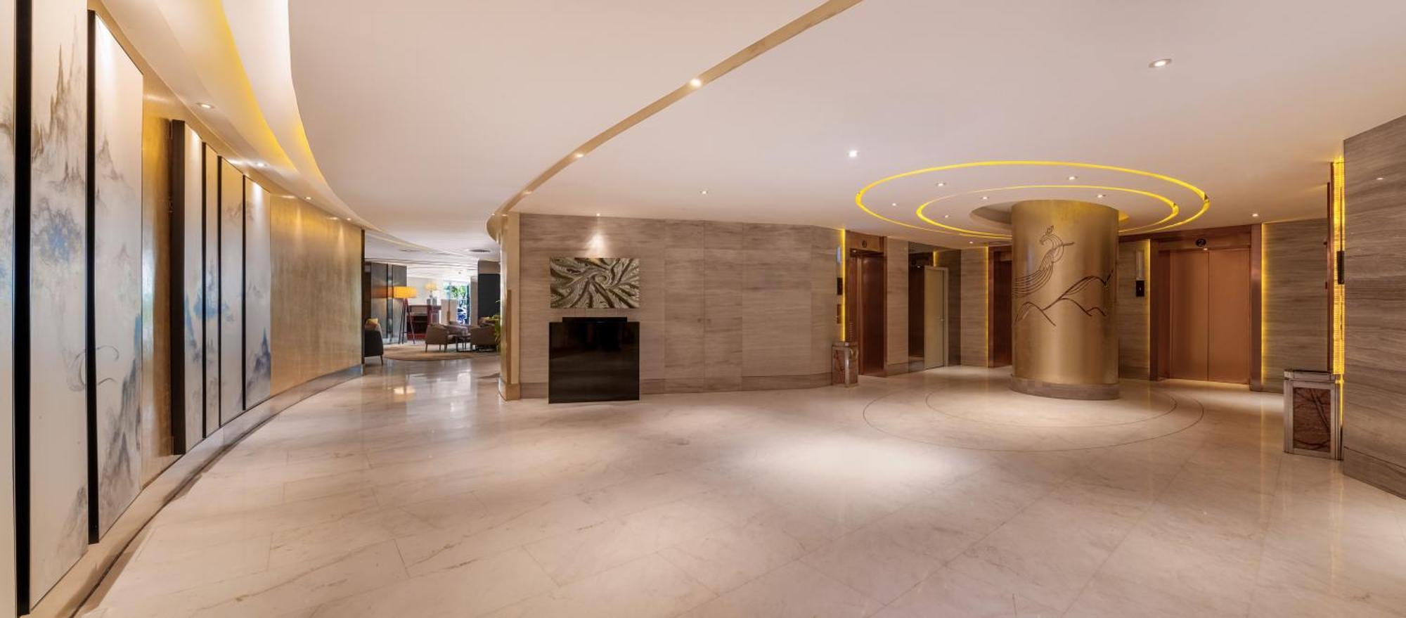 酒店 Centre By Ihg 5*