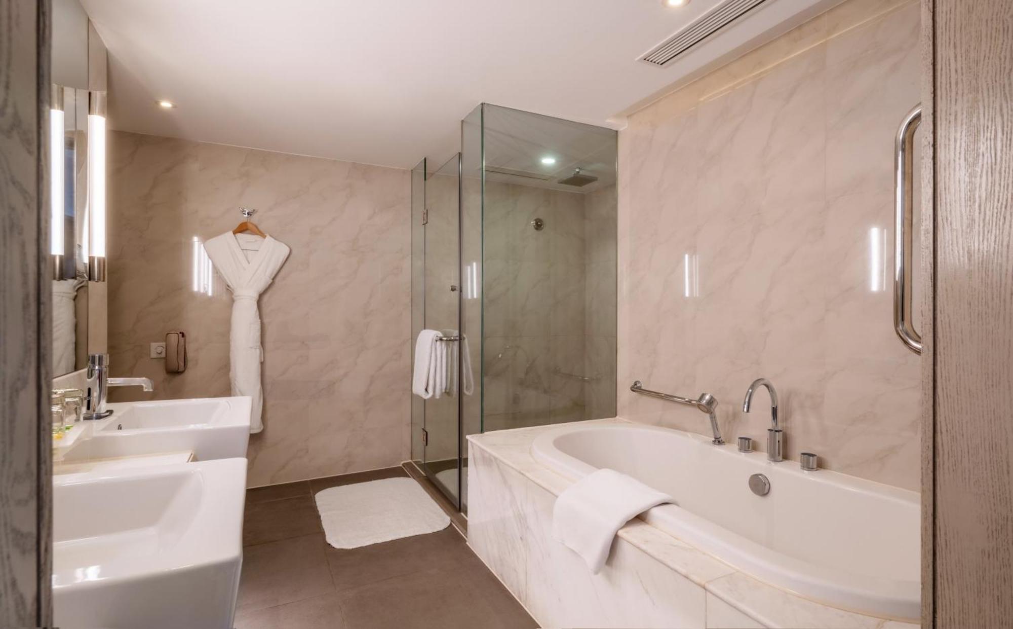 Centre By Ihg Hotel Kunming